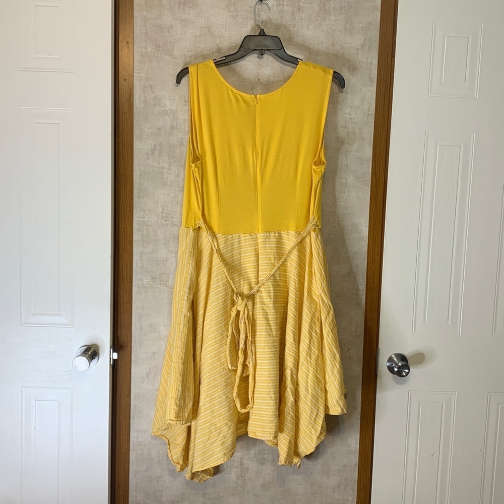 Studio West Yellow striped tank dress size 3x - Picture 3 of 4
